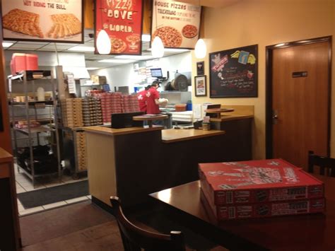 Toppers eau claire - 225 Prairieview Rd. 10:00 AM - 11:00 PM. 225 Prairieview Rd. Chippewa Falls, WI 54729. (715) 723-9800. Fast Food Near Me. Visit your local Pizza Hut at 1242 W Clairemont Ave in Eau Claire, WI to find hot and fresh pizza, wings, pasta and more! Order carryout or delivery for quick service.